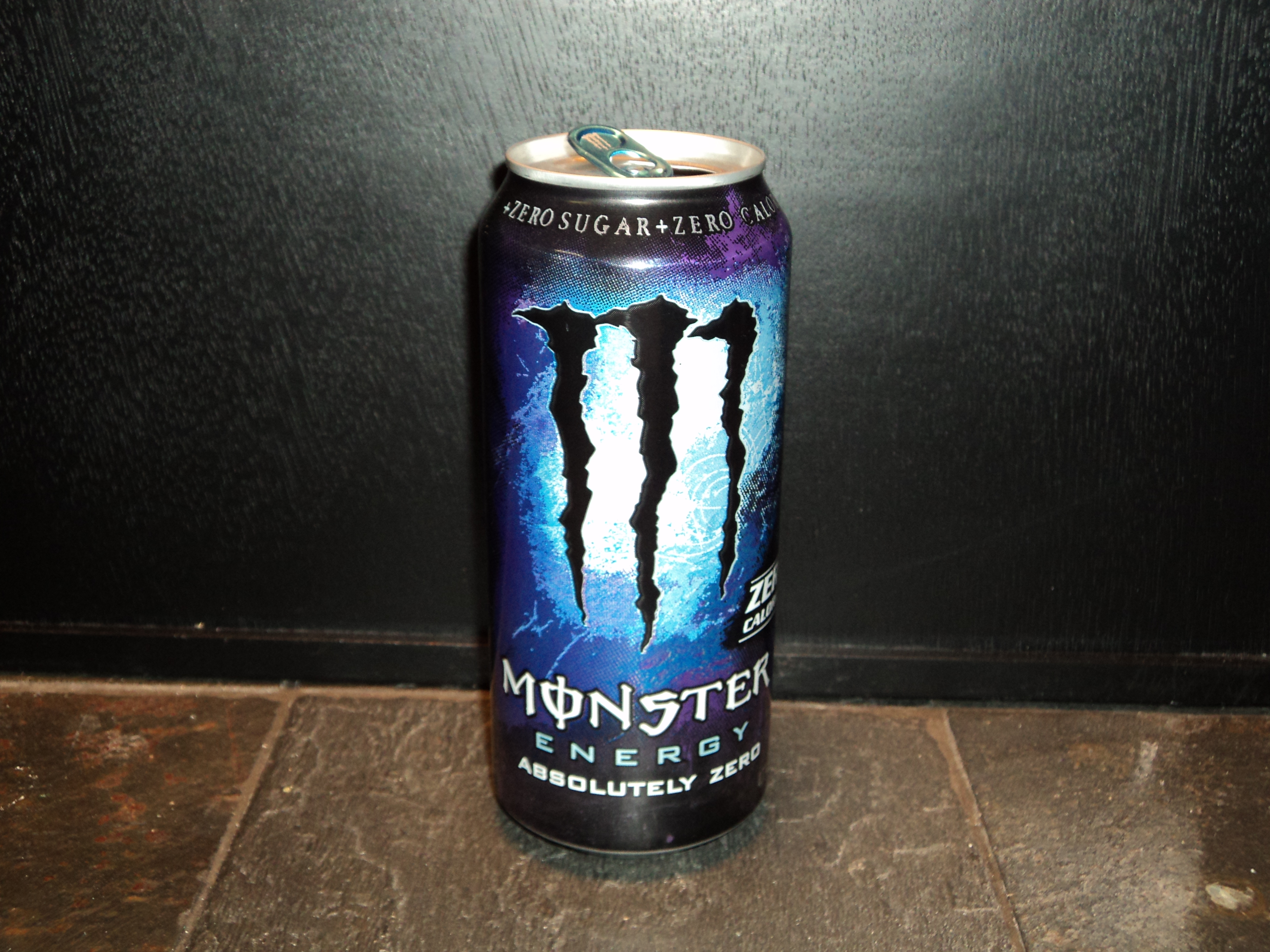 Monster Energy Berserk Blood Энергетик